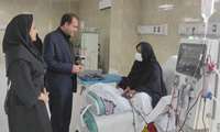 بازدید معاون توسعه دانشگاه از نحوه خدماترسانی به بیماران دیالیزی/ لبخند رضایت بیماران دیالیزی در مرکز دیالیز دستان